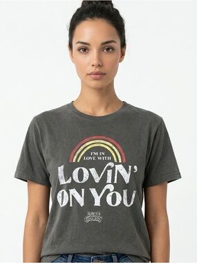 LUKE COMBS | Official Merch I’m In Love With Lovin On You Tee Women’s Size Large